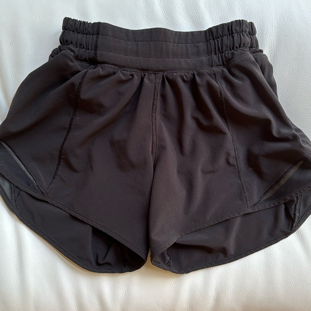 Lululemon - Women’s Hotty Hot Low Rise Lined 4 inch Shorts